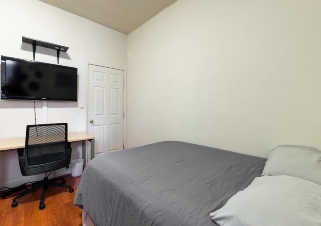 Magnificent 2 Bd 1 Bedroom At Mid West Apartment New York